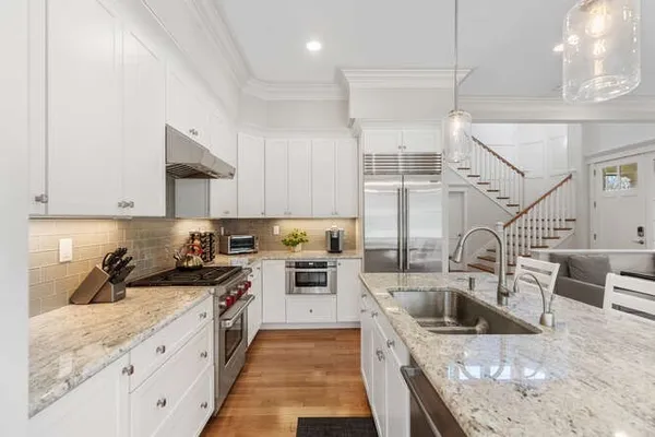 $1,899,000 | 2 Gershon Way, Unit 2, Winchester, MA 01890