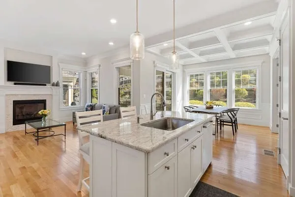 $1,899,000 | 2 Gershon Way, Unit 2, Winchester, MA 01890