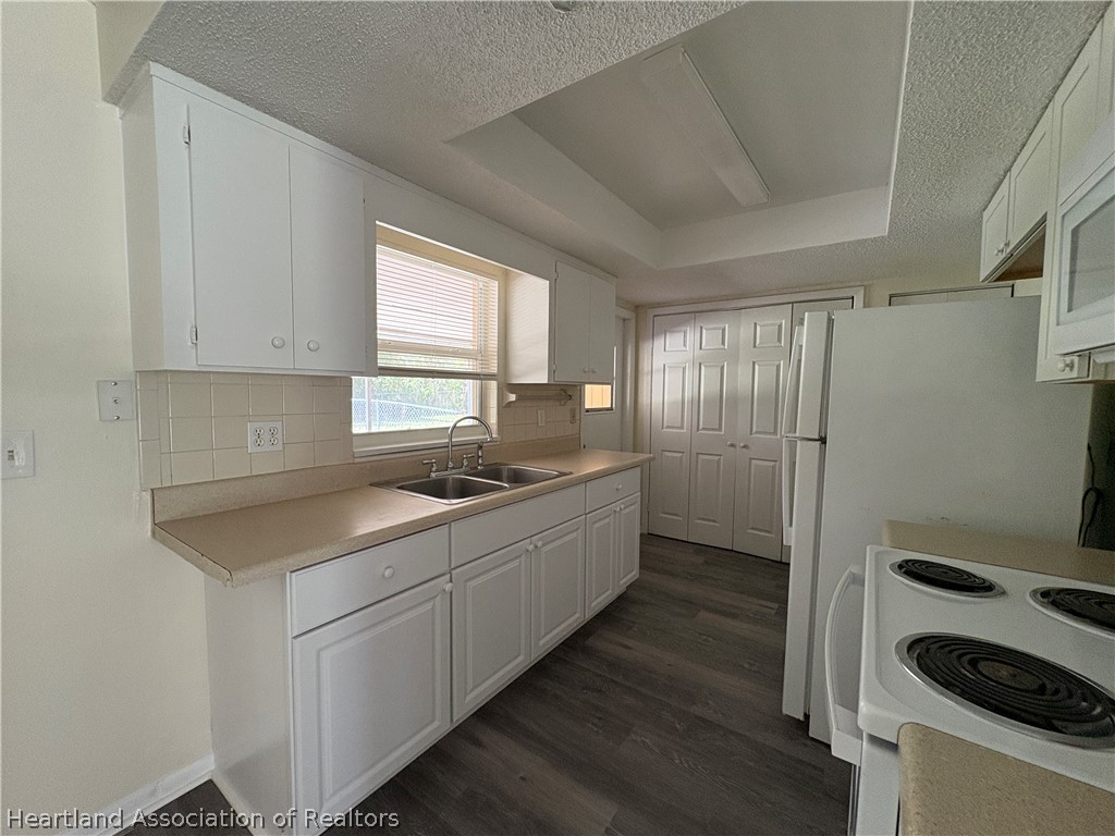 1403 Bassage Road Sebring, FL 33875 - Photo 13 of 20