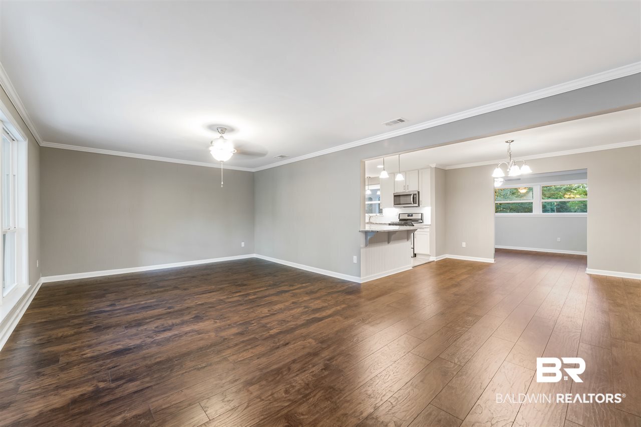 5013 Brookfield Drive North Mobile, AL 36693 - Photo 4 of 19