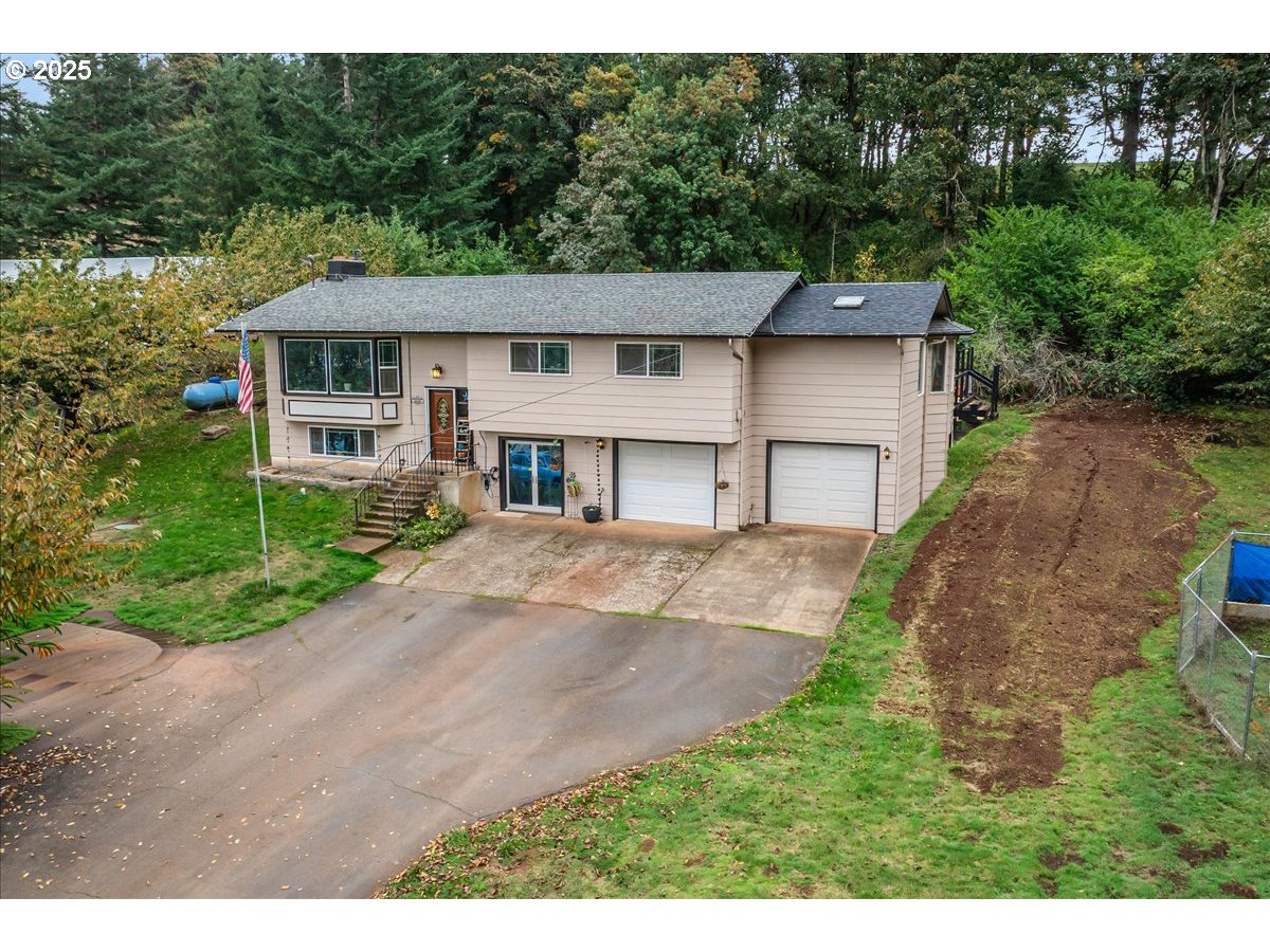 a house view with a outdoor space