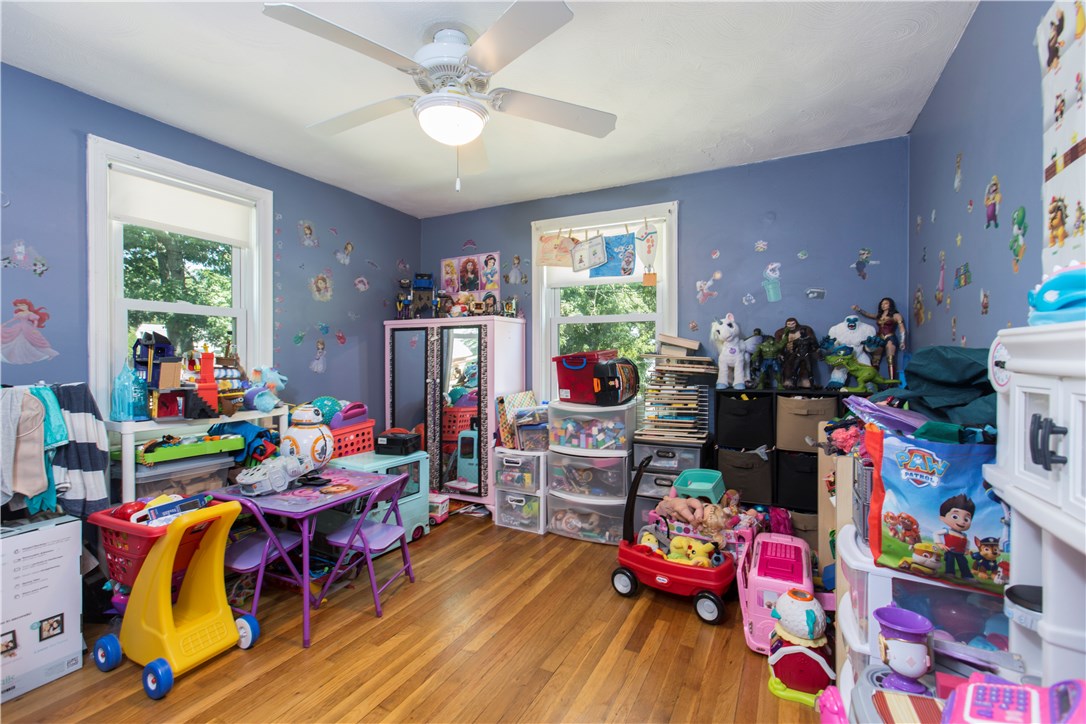 99 Airway Road Warwick, RI 02886 - Photo 13 of 26 Gallery Image 13