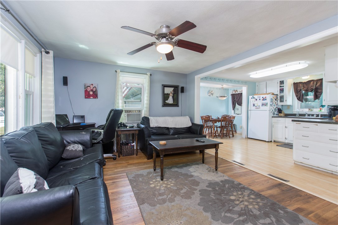 99 Airway Road Warwick, RI 02886 - Photo 5 of 26 Gallery Image 5