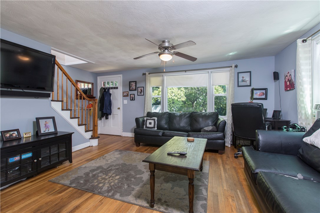 99 Airway Road Warwick, RI 02886 - Photo 7 of 26 Gallery Image 7