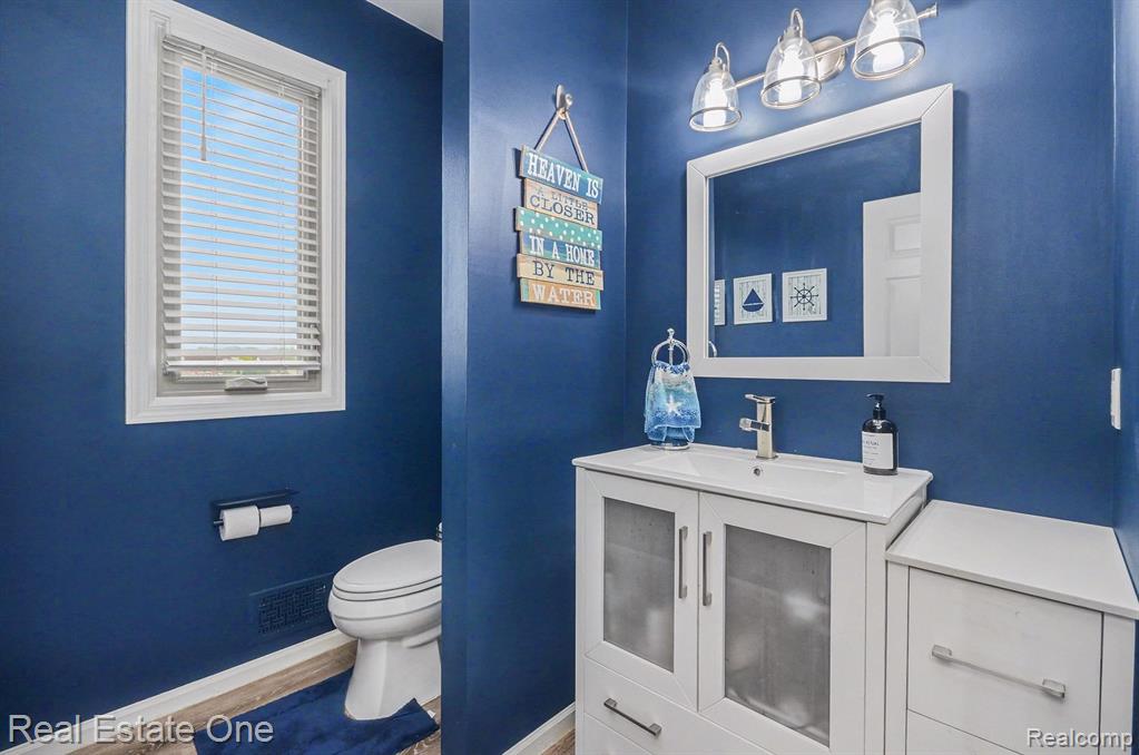 6544 John R Road Troy, MI 48085 - Photo 17 of 37