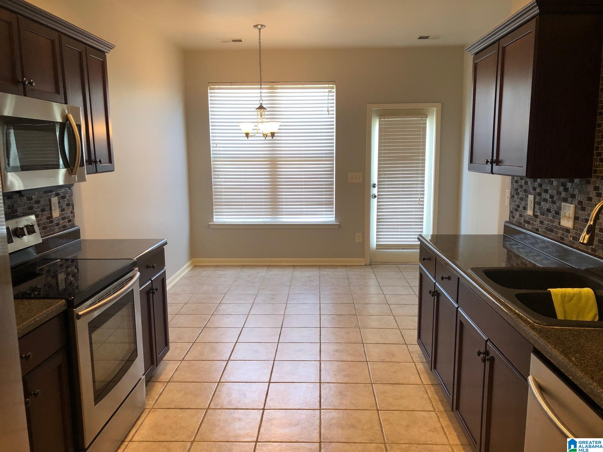 1035 Maryanna Road Calera, AL 35040 - Photo 9 of 17