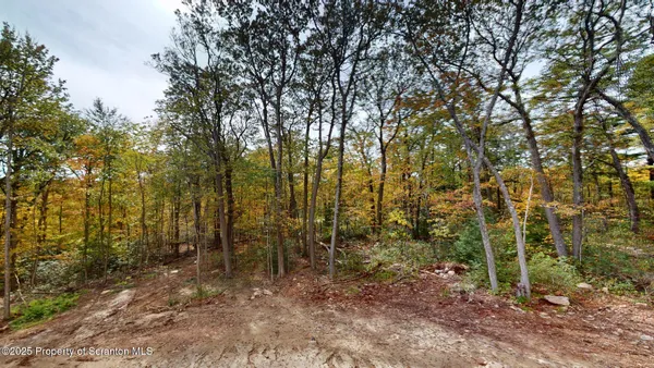 $899,000 | 99 Woodland Drive, Lake Ariel, PA 18436