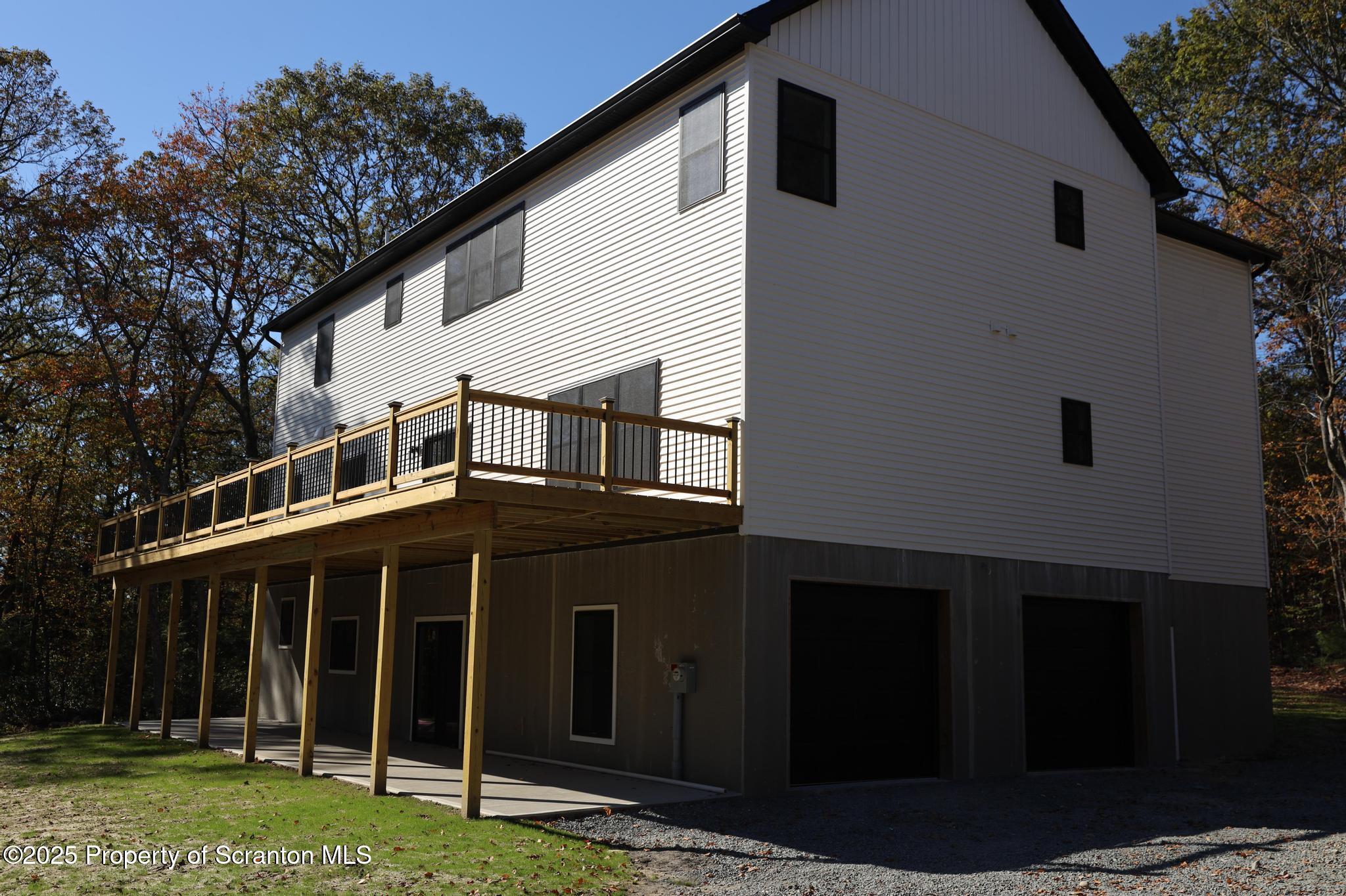 99 Woodland Drive Lake Ariel, PA 18436 - Photo 3 of 124 Back