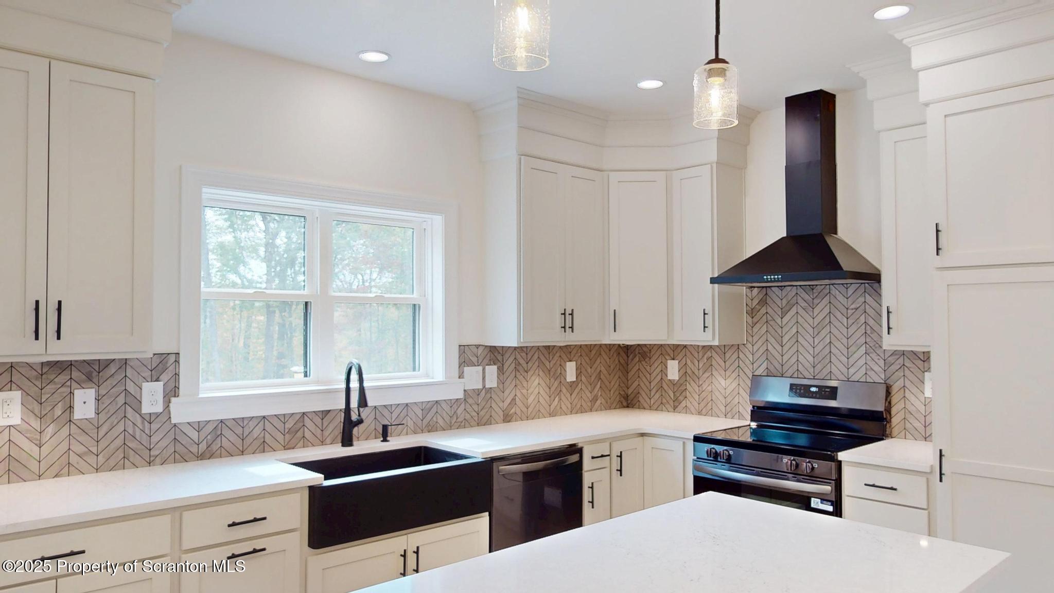 99 Woodland Drive Lake Ariel, PA 18436 - Photo 31 of 124 Kitchen