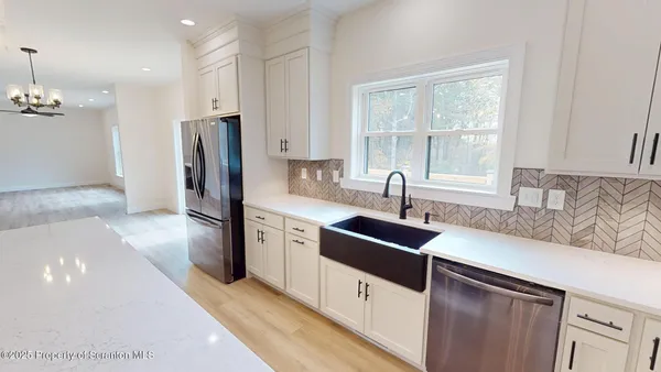 $899,000 | 99 Woodland Drive, Lake Ariel, PA 18436