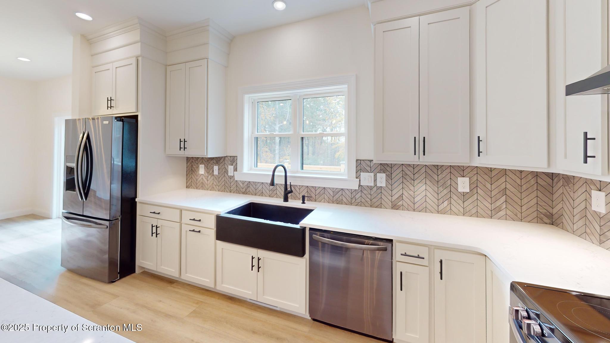 99 Woodland Drive Lake Ariel, PA 18436 - Photo 34 of 124 Kitchen