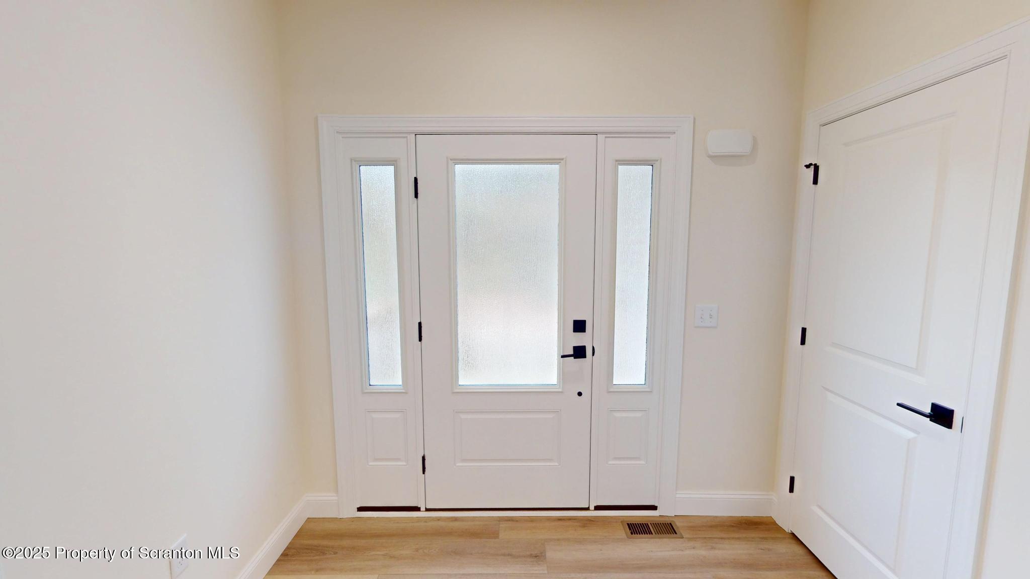 99 Woodland Drive Lake Ariel, PA 18436 - Photo 8 of 124 Foyer