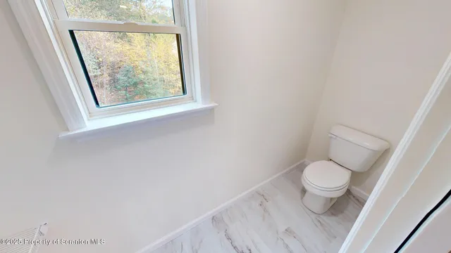 $899,000 | 99 Woodland Drive, Lake Ariel, PA 18436