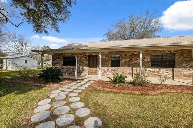 $299,500 | 13027 Tammy Drive, Tickfaw, LA 70466