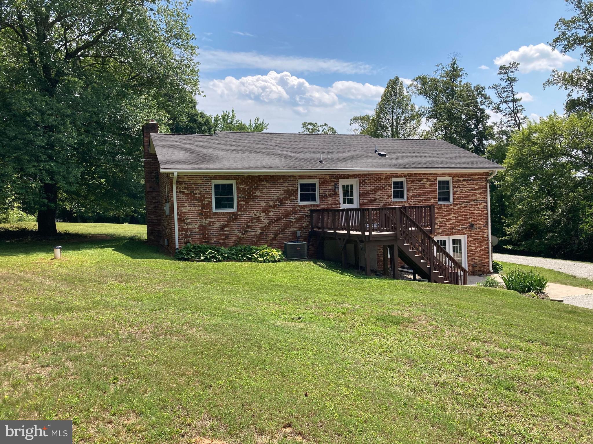 2412 Fairground Road Maidens, VA 23102 - Photo 7 of 44