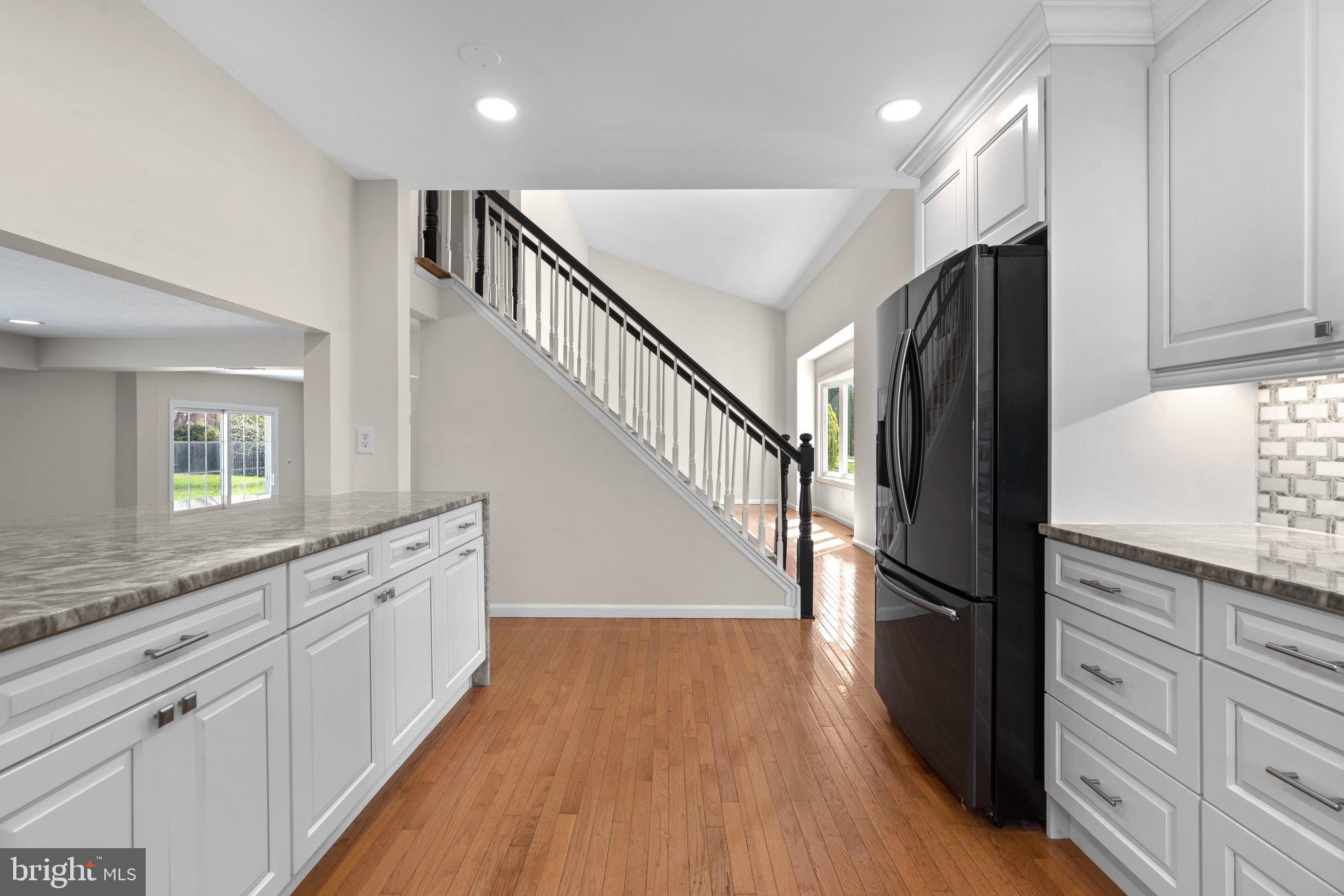 9777 Hillsmere Road Ellicott City, MD 21042 - Photo 13 of 55 Kitchen