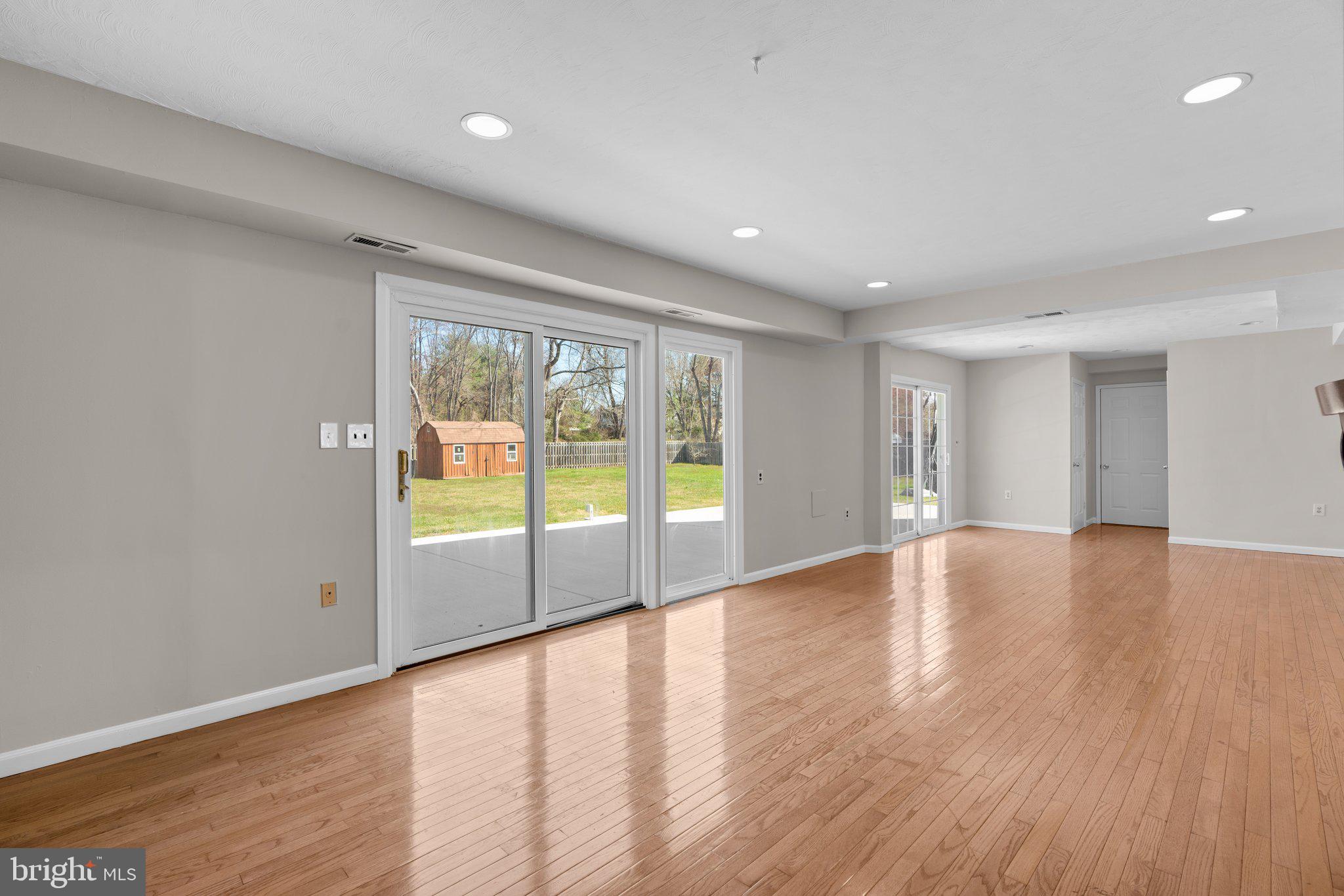 9777 Hillsmere Road Ellicott City, MD 21042 - Photo 18 of 55 Family Room