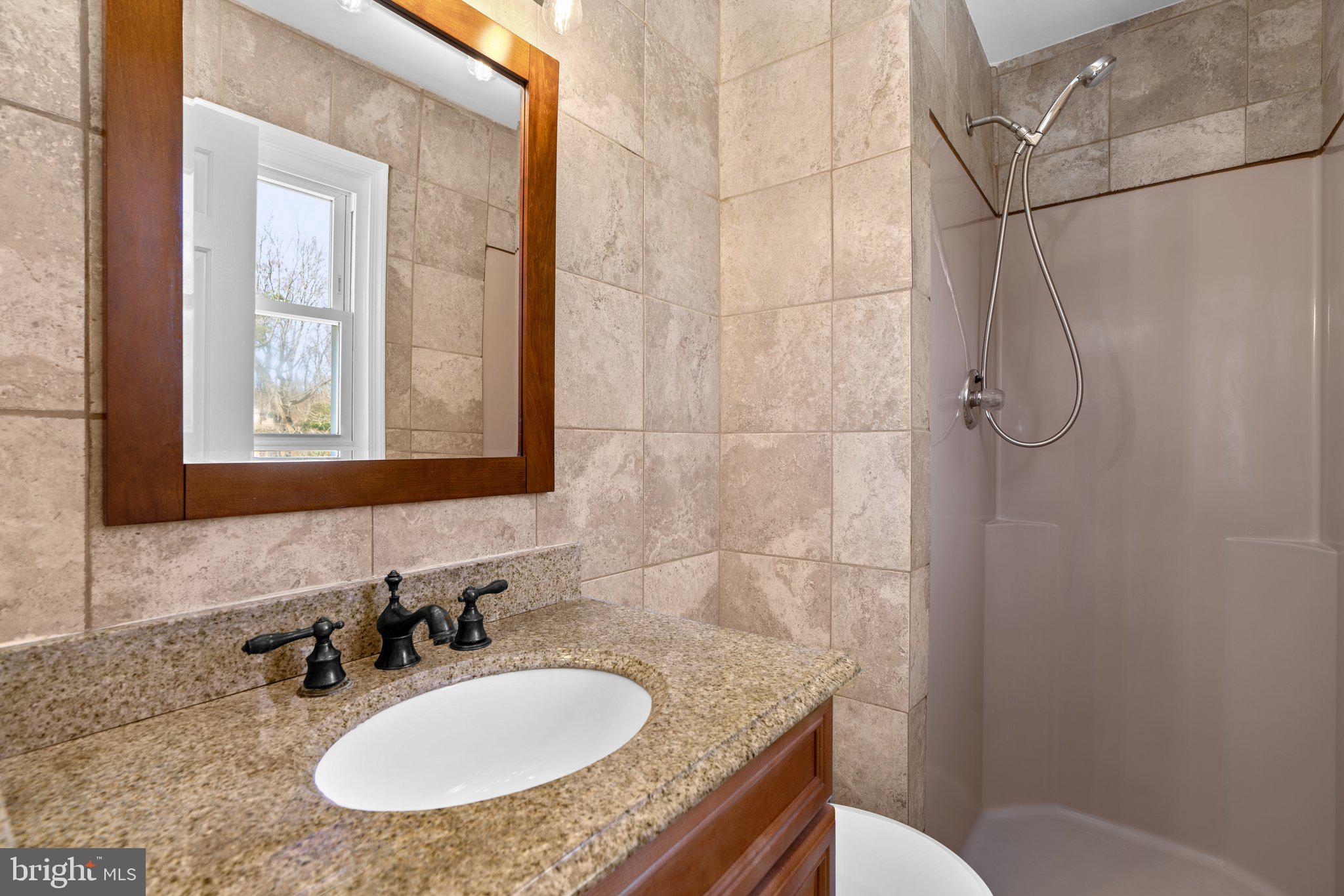 9777 Hillsmere Road Ellicott City, MD 21042 - Photo 35 of 55 Bathroom