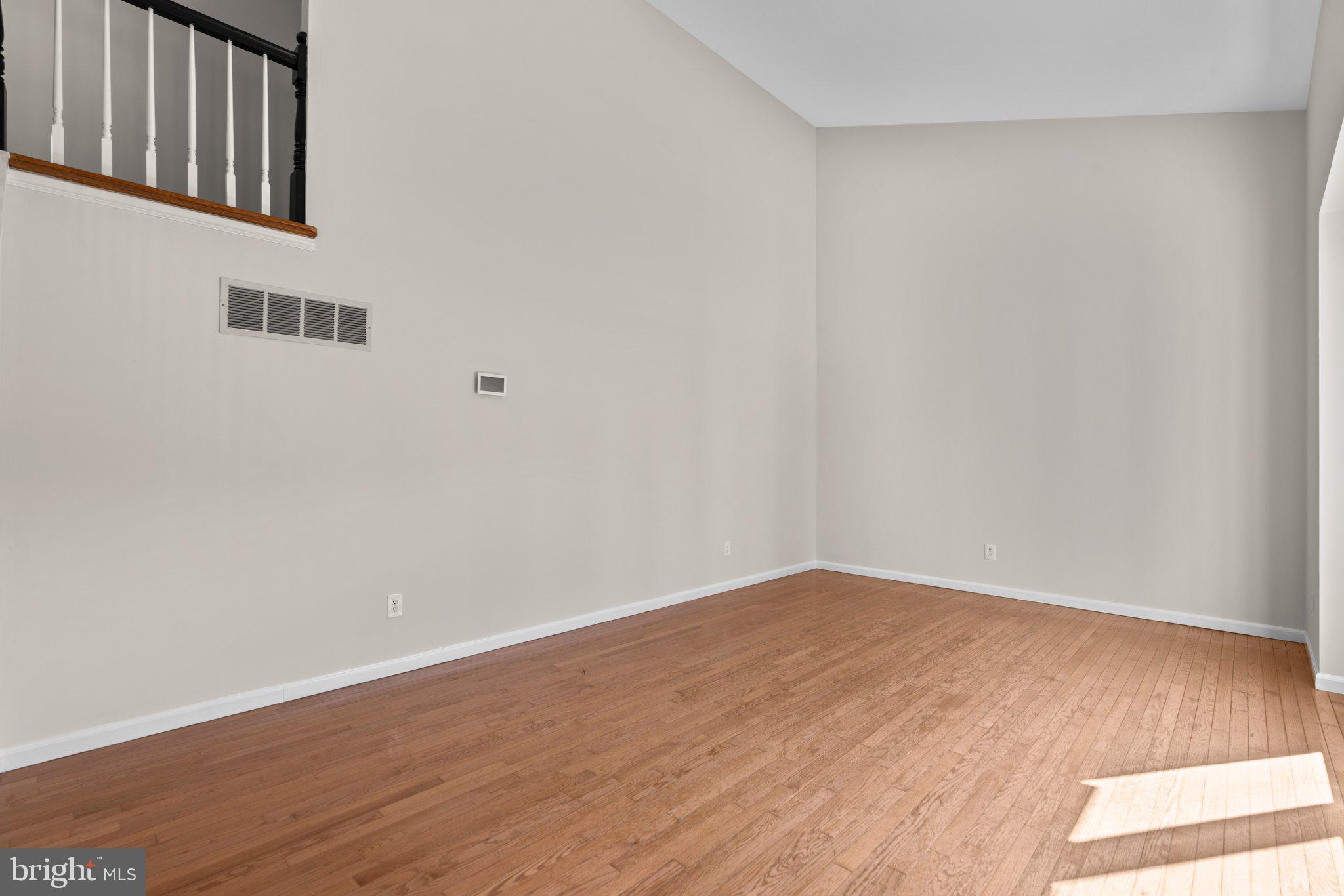 9777 Hillsmere Road Ellicott City, MD 21042 - Photo 9 of 55 Living Room