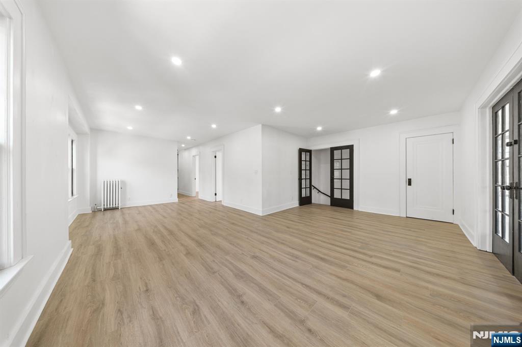 11 West Gouverneur Avenue, Unit 2 Rutherford, NJ 07070 - Photo 6 of 20