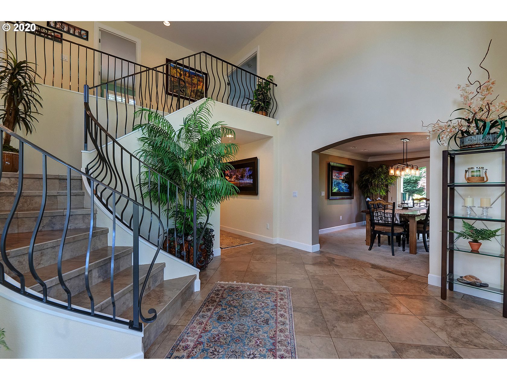 3646 Southwest Trail Road Tualatin, OR 97062 - Photo 3 of 31 Entrance/Foyer