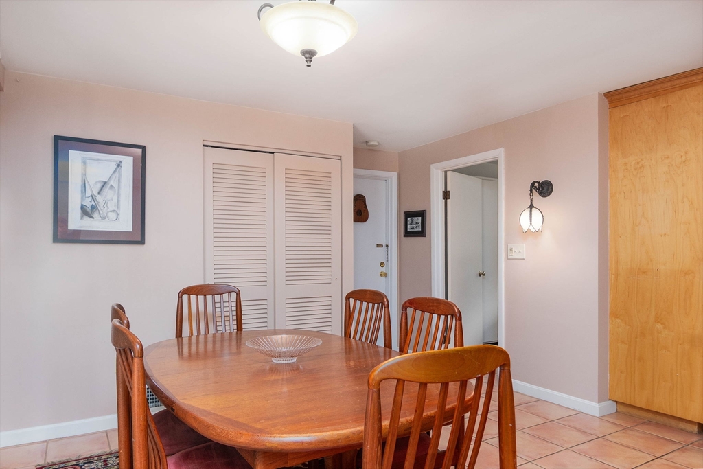 49 Barry Road Worcester, MA 01609 - Photo 21 of 37 Gallery Image 21