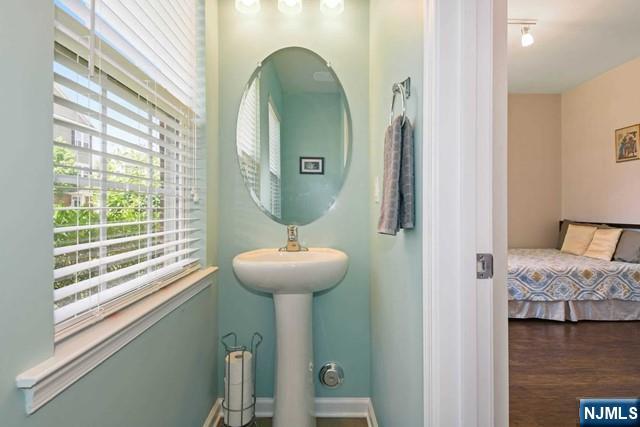 44 Truman Drive Wood-Ridge, NJ 07075 - Photo 10 of 49
