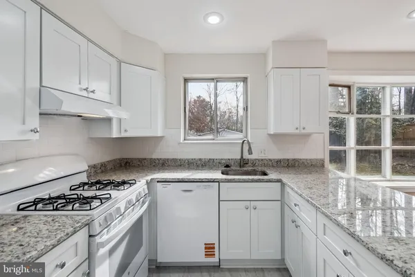 $785,000 | 5401 Southampton Drive, Springfield, VA 22151