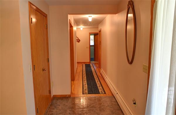 2 Sherburne Road Westborough, MA 01581 - Photo 3 of 27 Gallery Image 3