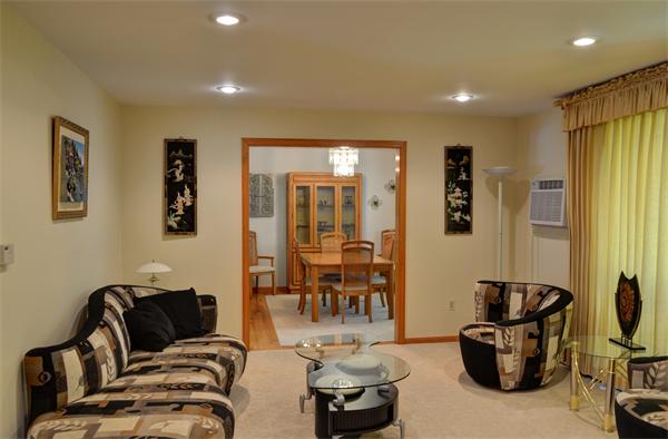 2 Sherburne Road Westborough, MA 01581 - Photo 6 of 27 Gallery Image 6