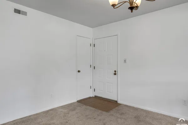 $172,500 | 1300 Westbrooke Street, Lawrence, KS 66049