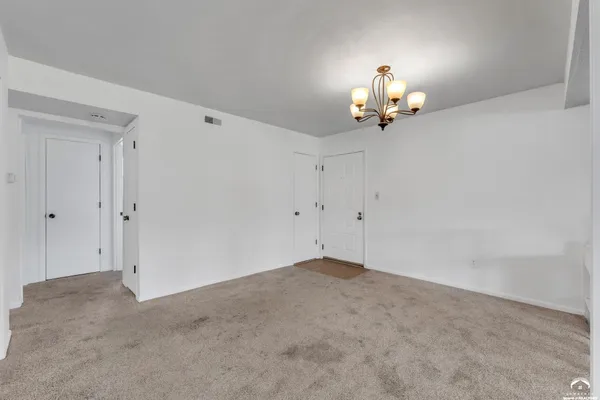 $172,500 | 1300 Westbrooke Street, Lawrence, KS 66049