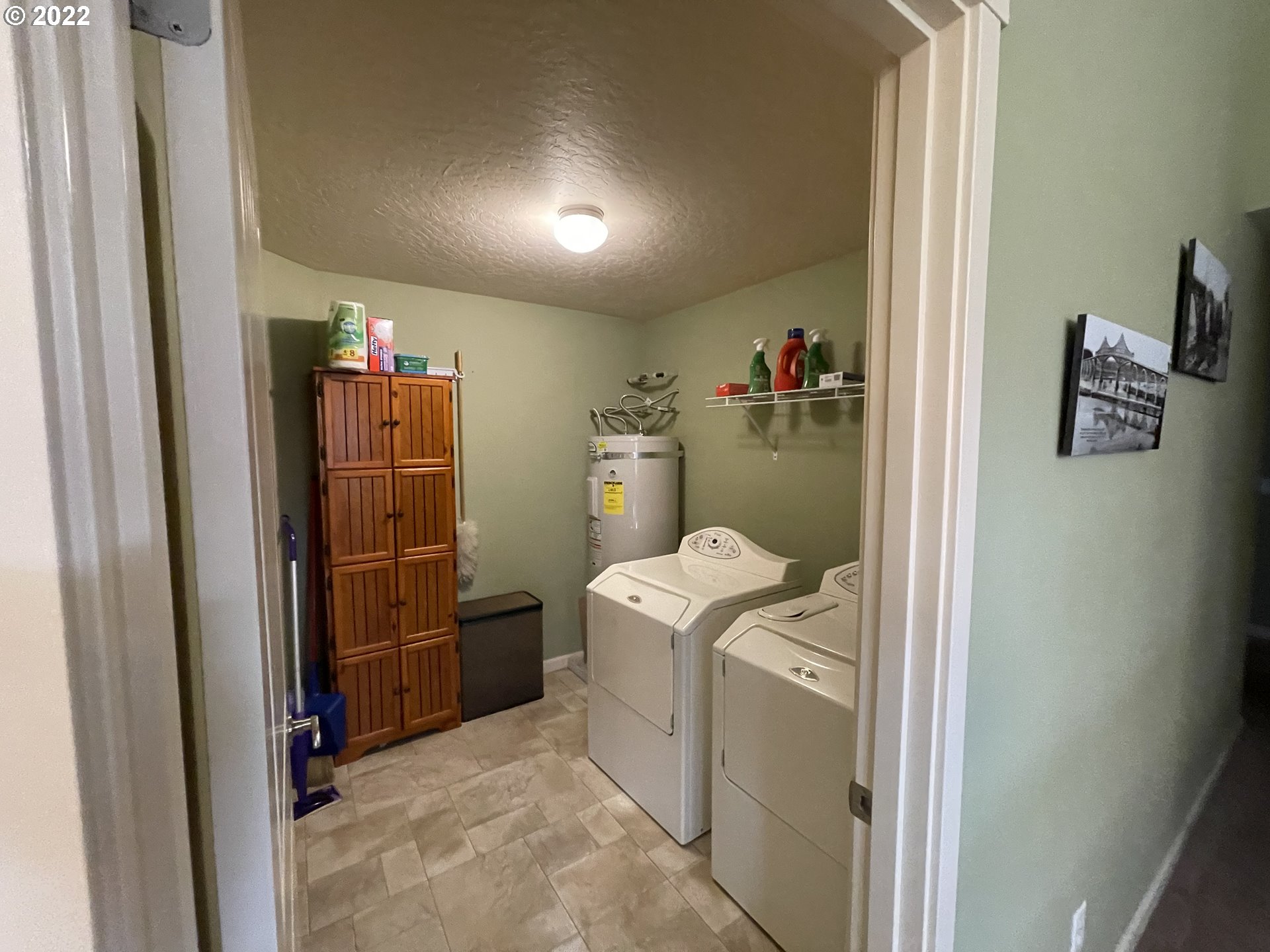 1055 Cedar Loop Lakeside, OR 97449 - Photo 15 of 30 Gallery Image 15