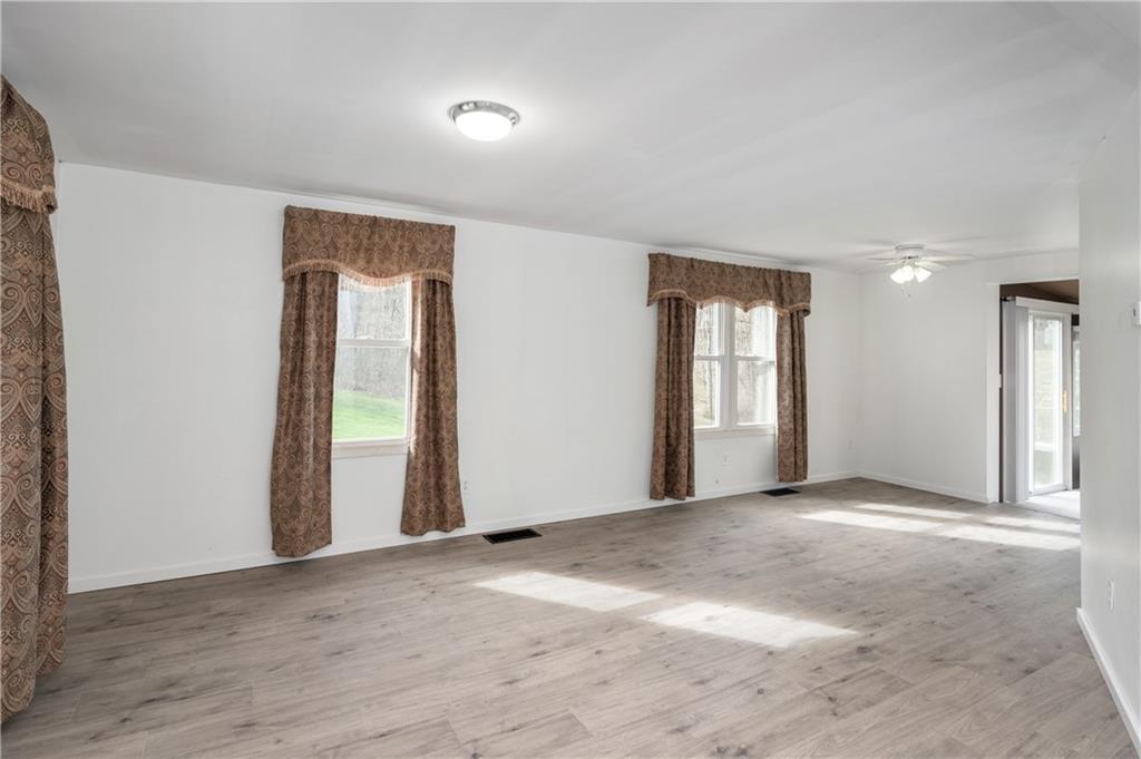 327 Rohrbach Road Chicora, PA 16025 - Photo 7 of 30 Gallery Image 7