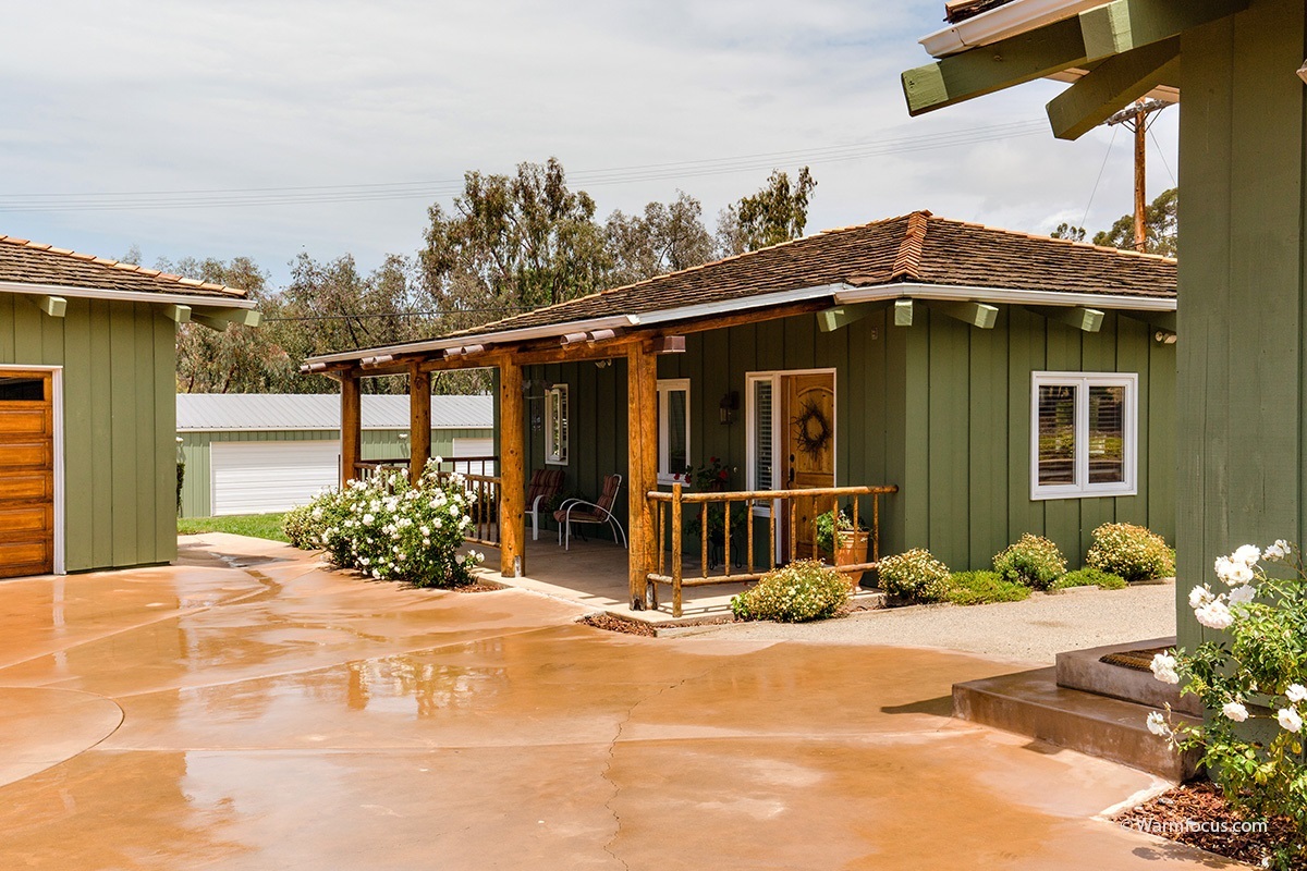 3111 Brookside Lane Encinitas, CA 92024 - Photo 14 of 25 Detached guest house with 1 br/1 ba...living, dining, kitchen. Front and back porch.