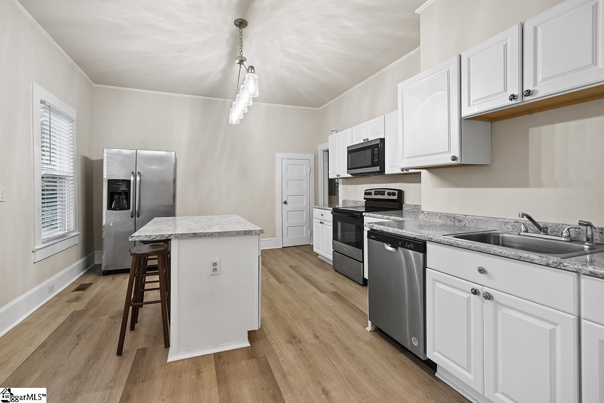 610 Swygert Street Laurens, SC 29360 - Photo 11 of 18