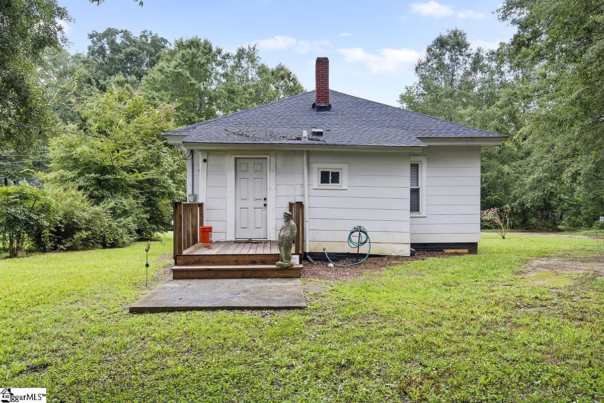 610 Swygert Street Laurens, SC 29360 - Photo 15 of 18