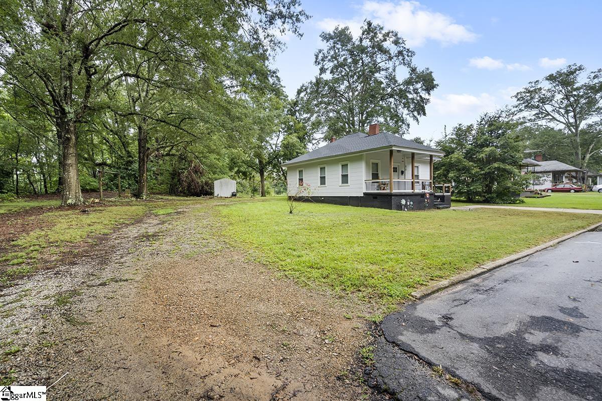 610 Swygert Street Laurens, SC 29360 - Photo 17 of 18