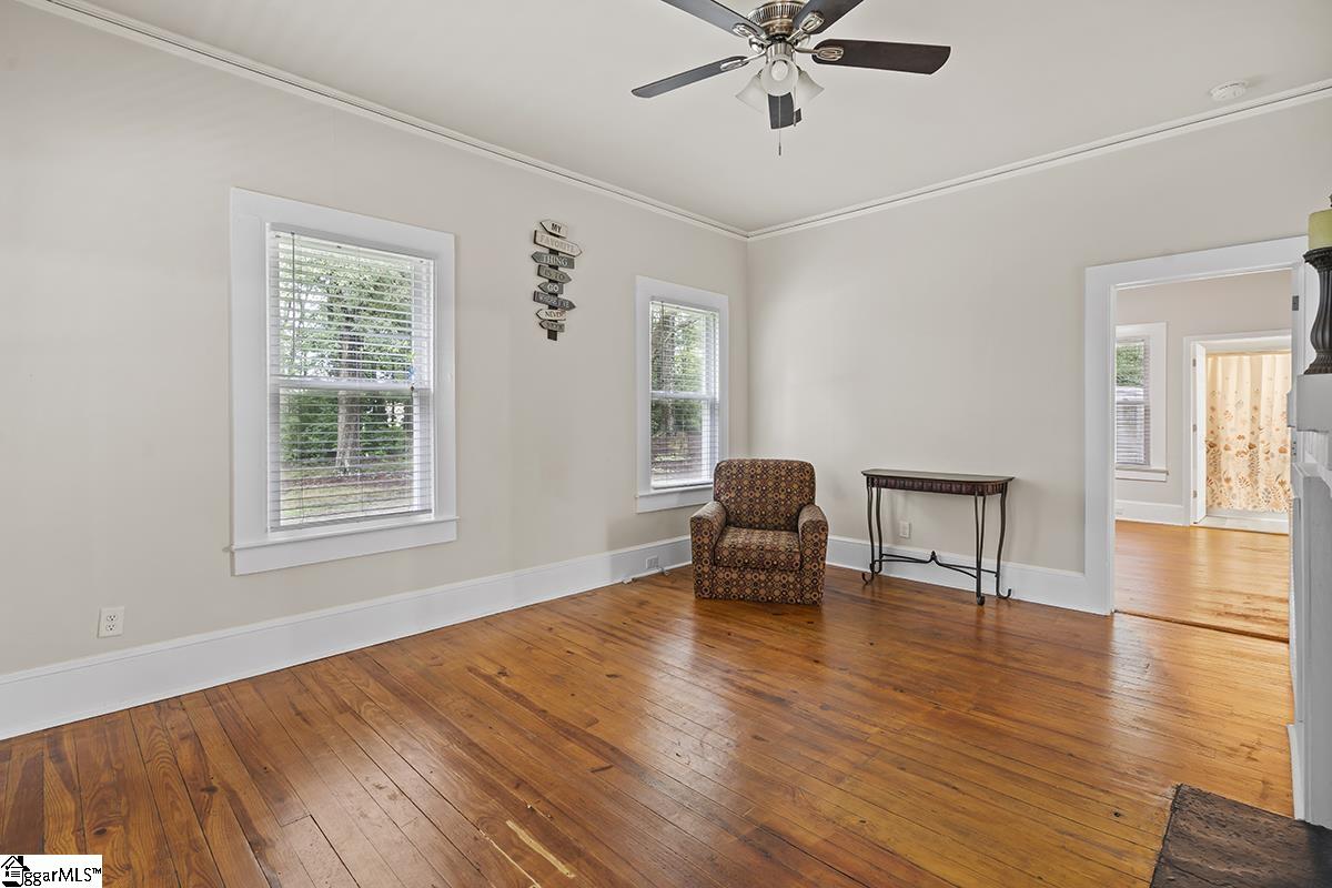 610 Swygert Street Laurens, SC 29360 - Photo 6 of 18