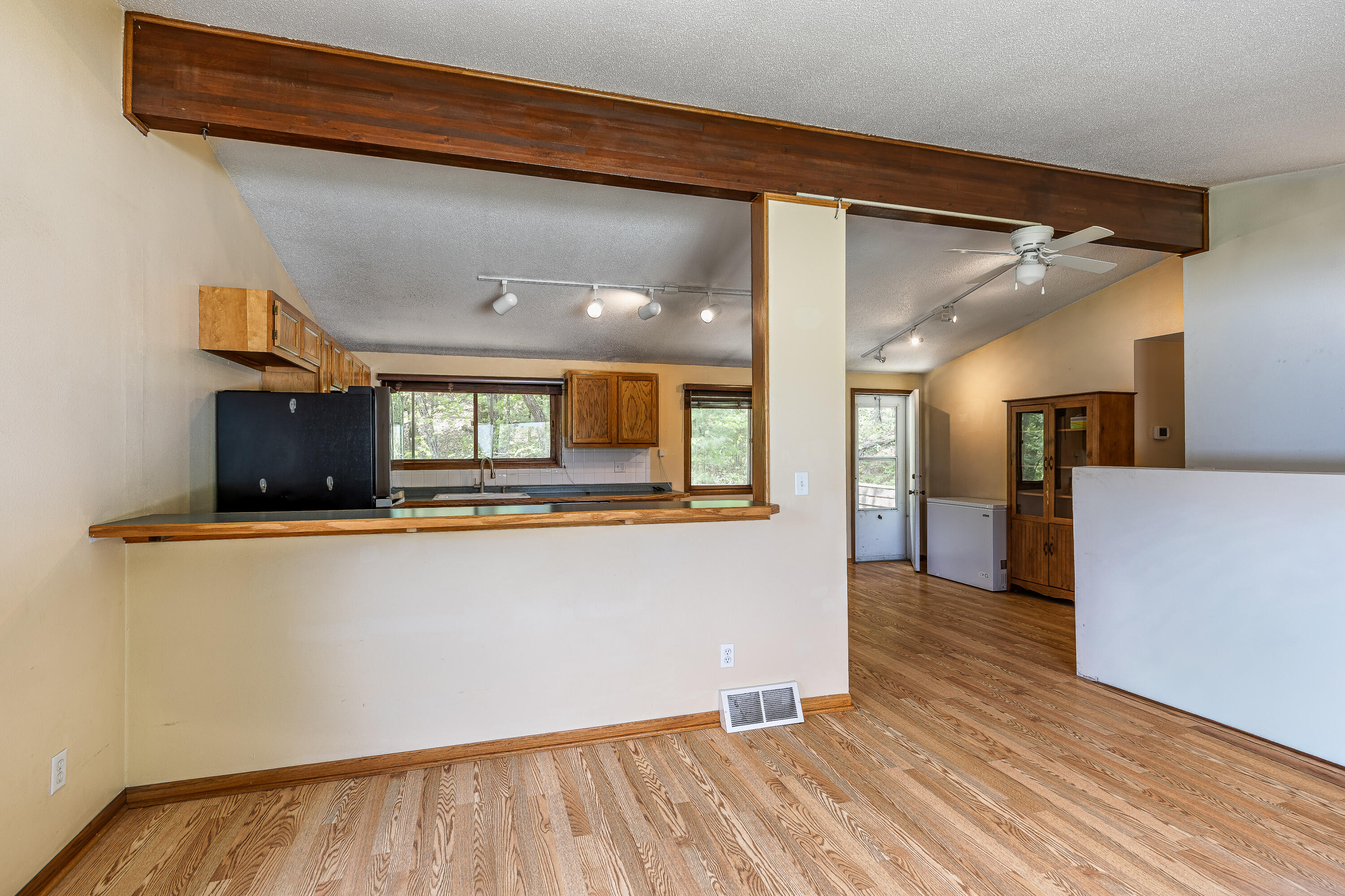 16237 Huckleberry Road Oakdale, WI 54618 - Photo 4 of 28 4