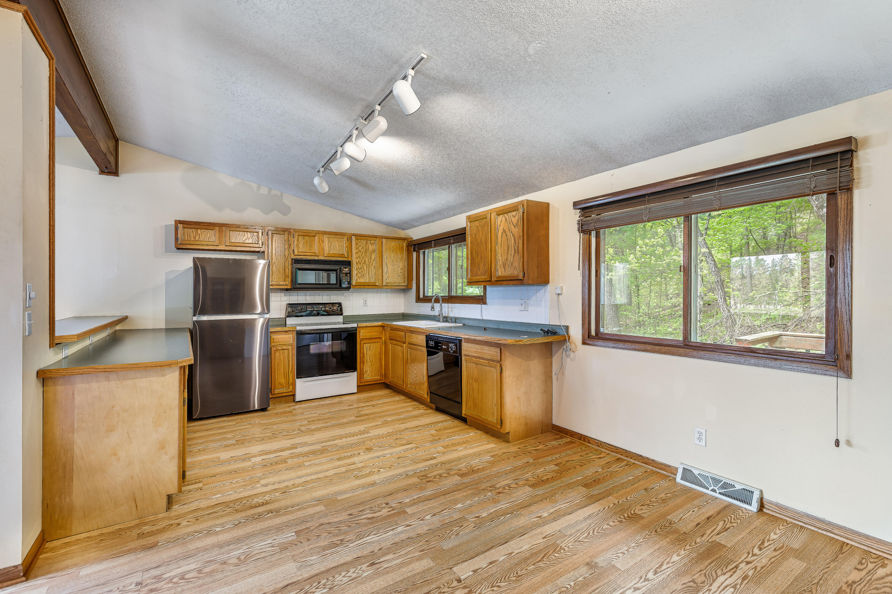 16237 Huckleberry Road Oakdale, WI 54618 - Photo 5 of 28 5