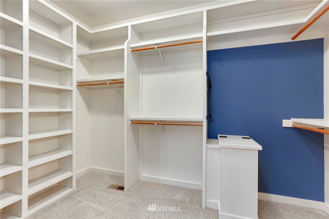 2607 Shannon Point Road Anacortes, WA 98221 - Photo 11 of 25 Gallery Image 11