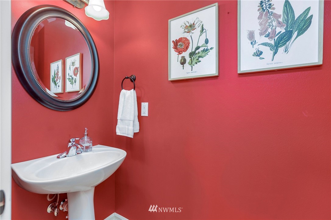 2607 Shannon Point Road Anacortes, WA 98221 - Photo 14 of 25 Gallery Image 14