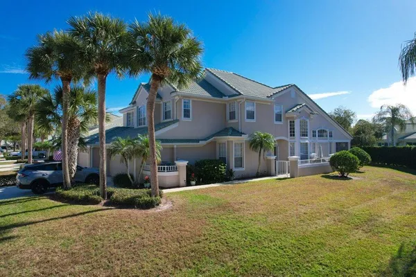 $358,000 | 1686 Southwest Harbour Isles Circle, Port St. Lucie, FL 34986