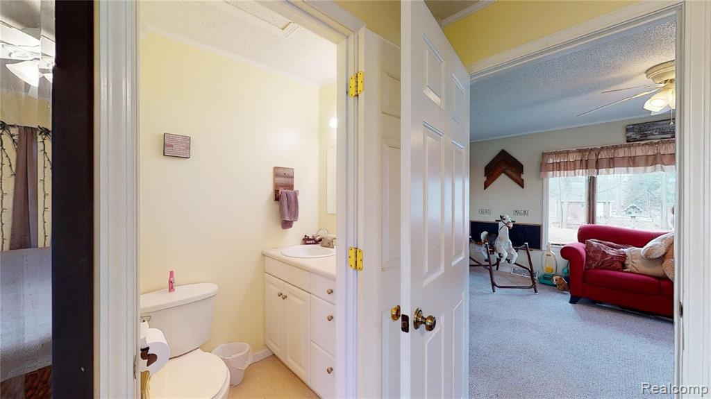 3221 South Plain Road Caro, MI 48723 - Photo 30 of 43