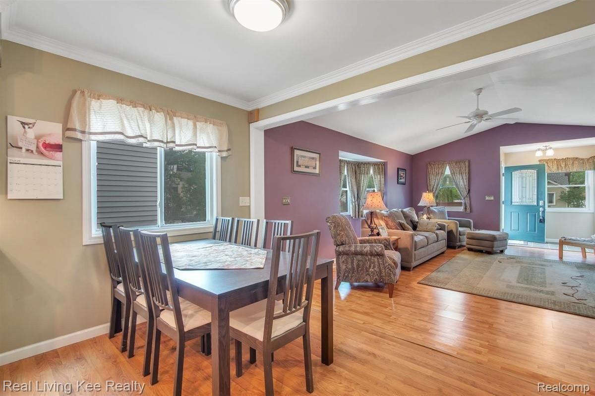3078 Avalon Road Rochester, MI 48309 - Photo 11 of 32 12-3078-Avalon-Rd-WindowStill-Real-.jpg