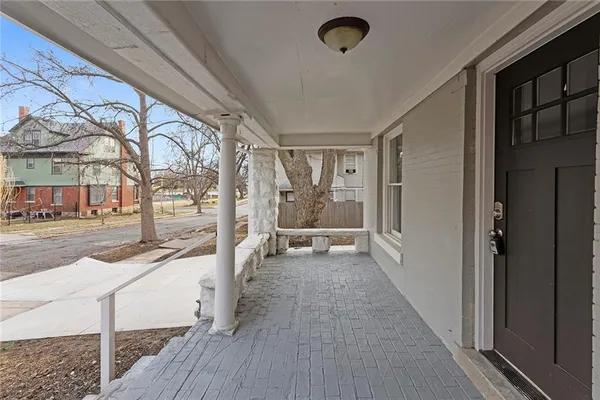 $332,500 | 915 East 29th Street, Kansas City, MO 64109