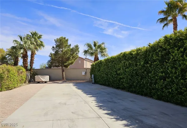 $212,000 | 8175 Arville Street, Unit 209, Las Vegas, NV 89139