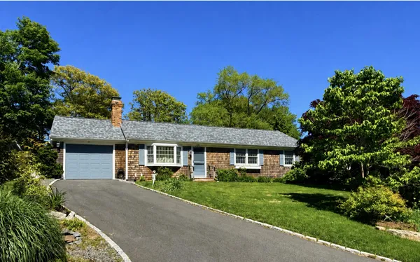 $985,000 | 33 Jeanette Road, Chatham, MA 02633