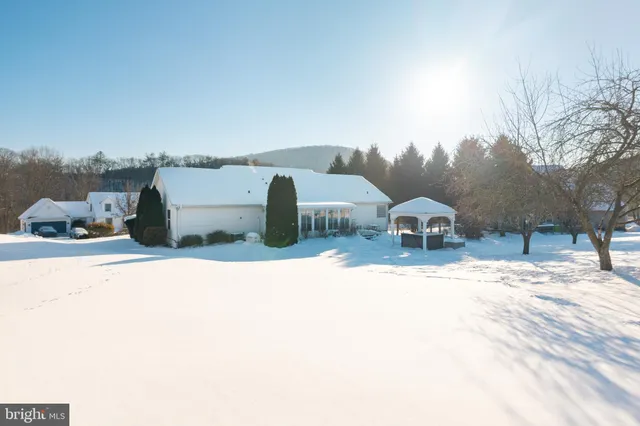 $375,000 | 12 Sajer Road, Pottsville, PA 17901